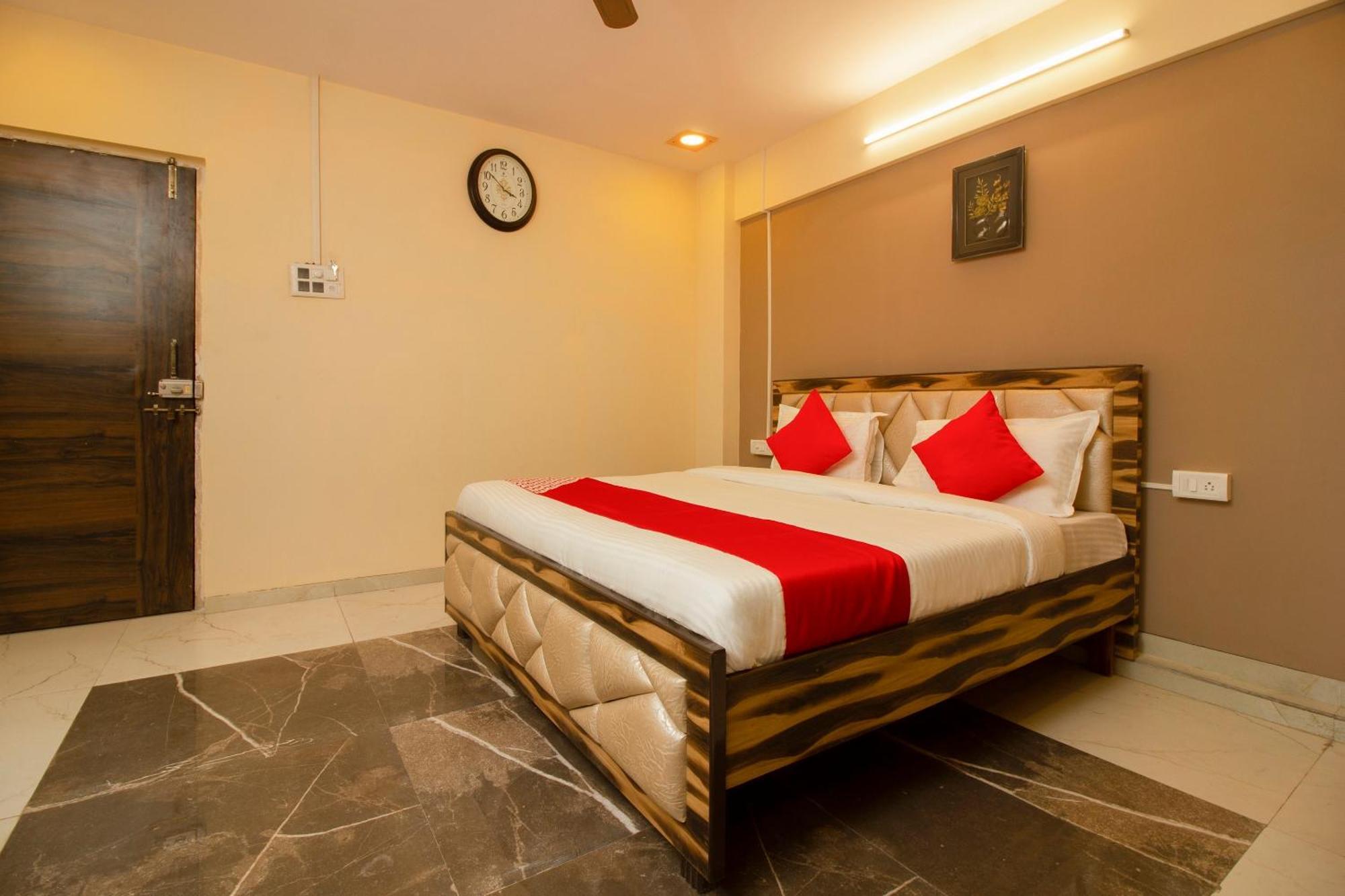 Hotel O The Star Hotel Панвел Экстерьер фото